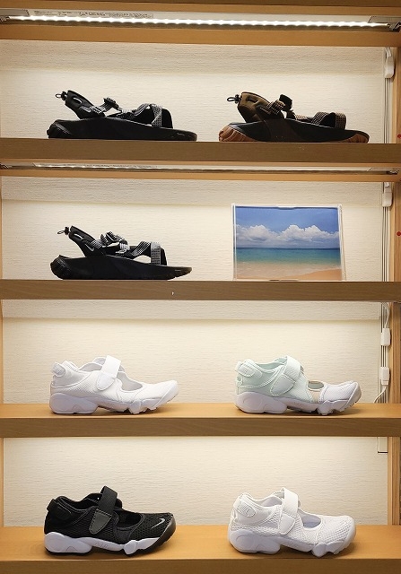 【NIKE】サンダル入荷してます！